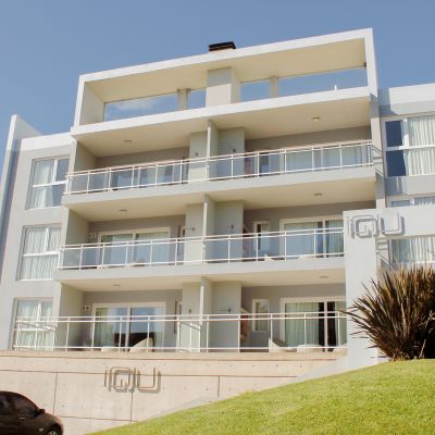 IQU APART HOTEL